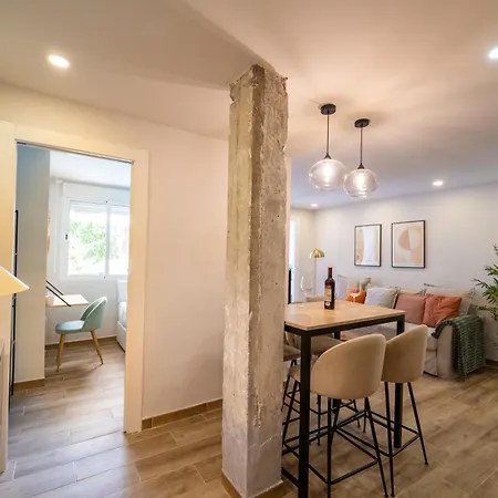 Chic Retreat Apartment *